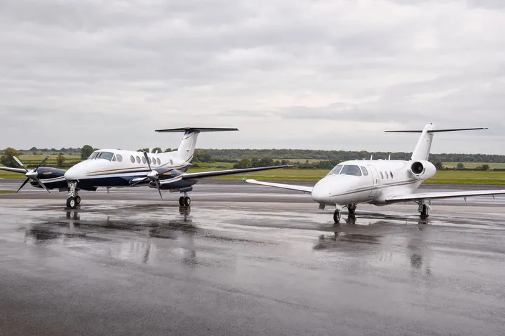 Turboprop and light jet aircraft compared